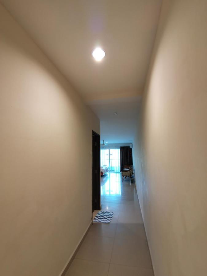 Spacious & Homey Apartment At Marina Island By Jomy Homestay Lumut Zewnętrze zdjęcie