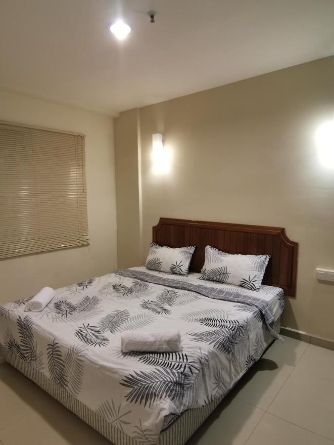 Spacious & Homey Apartment At Marina Island By Jomy Homestay Lumut Zewnętrze zdjęcie