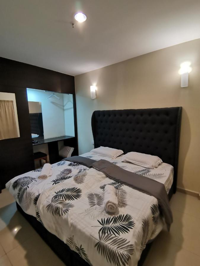 Spacious & Homey Apartment At Marina Island By Jomy Homestay Lumut Zewnętrze zdjęcie